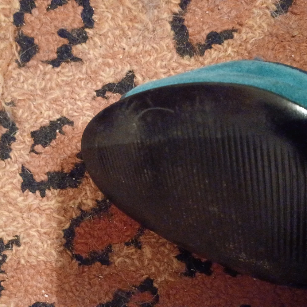 Shoes - Picture 10 of 16